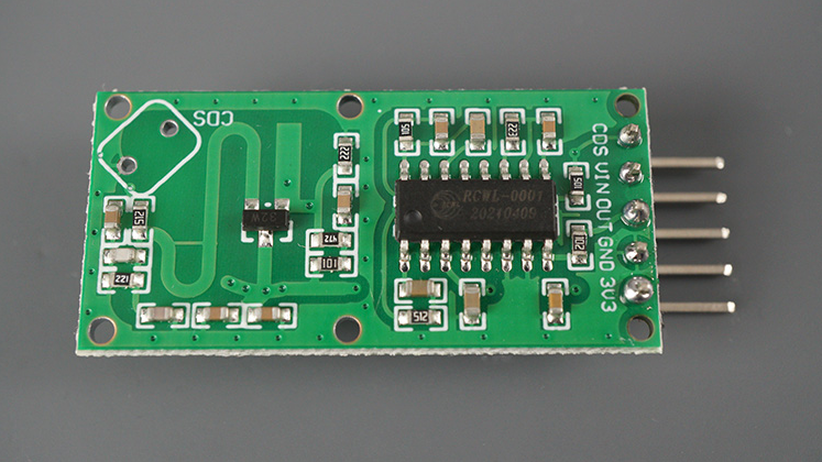 Microwave proximity sensor
